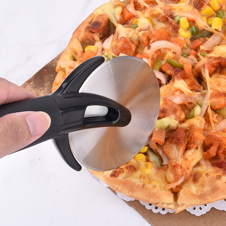 Amazon Popular Products Quality Sharp Pizza Slicer Stainless Steel Pizza Cutter Wheel With Protective Guard